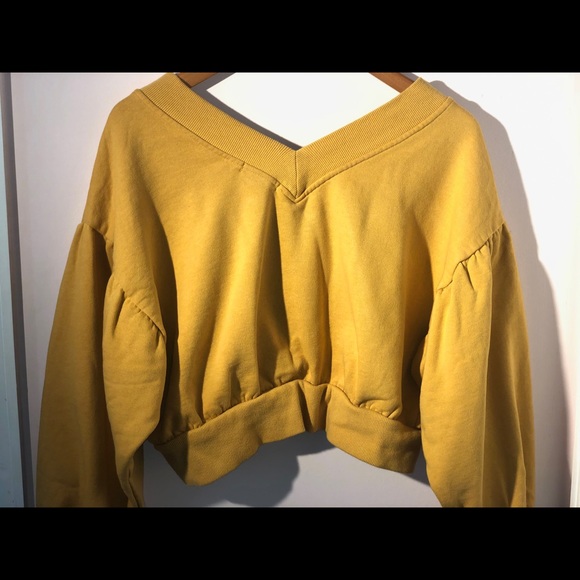 🌻Mustard cropped pullover🌻 - Picture 4 of 4